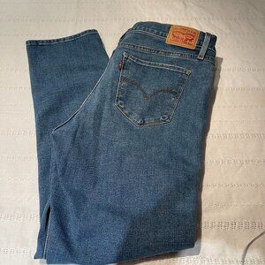 Levi's 312 shaping slim jeans size 33